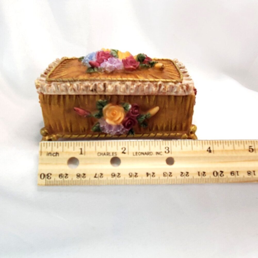 VTG Victorian Floral Jewelry Trinket Box With Raised Rose Design & Gold Accents - Picture 14 of 15